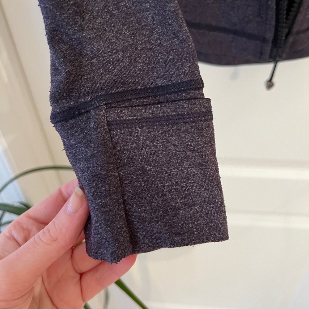 Lululemon Jacket - Picture 5 of 7